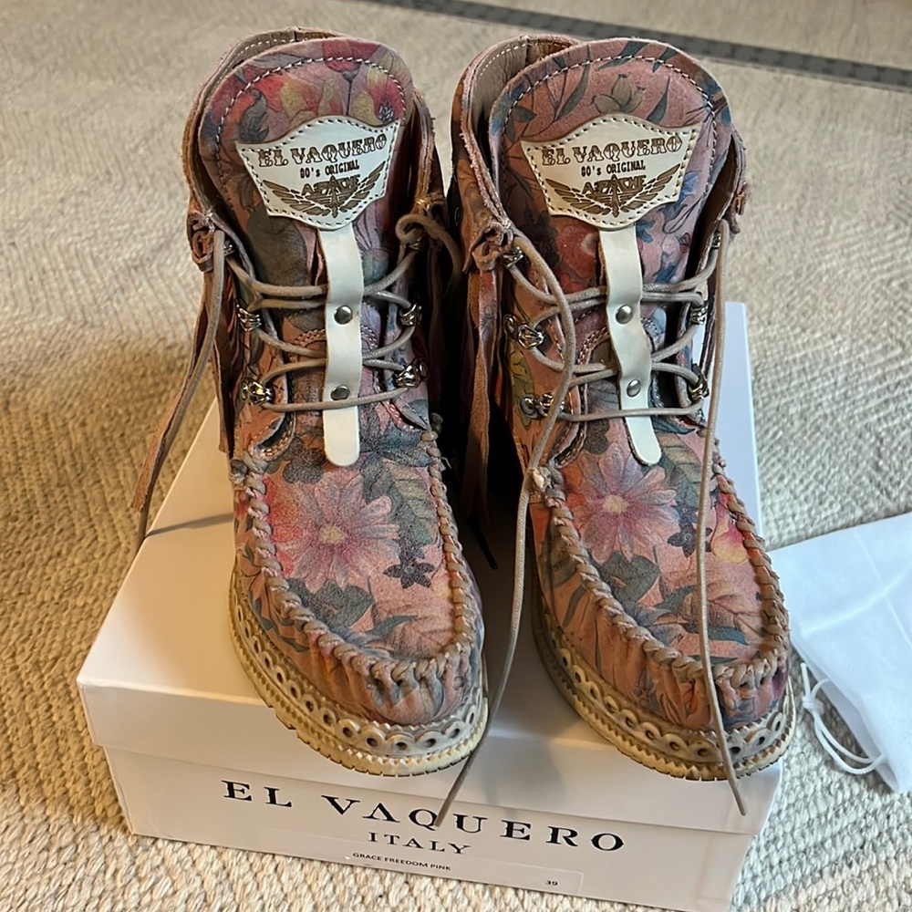 El Vaquero Grace Freedom pink ankle boot